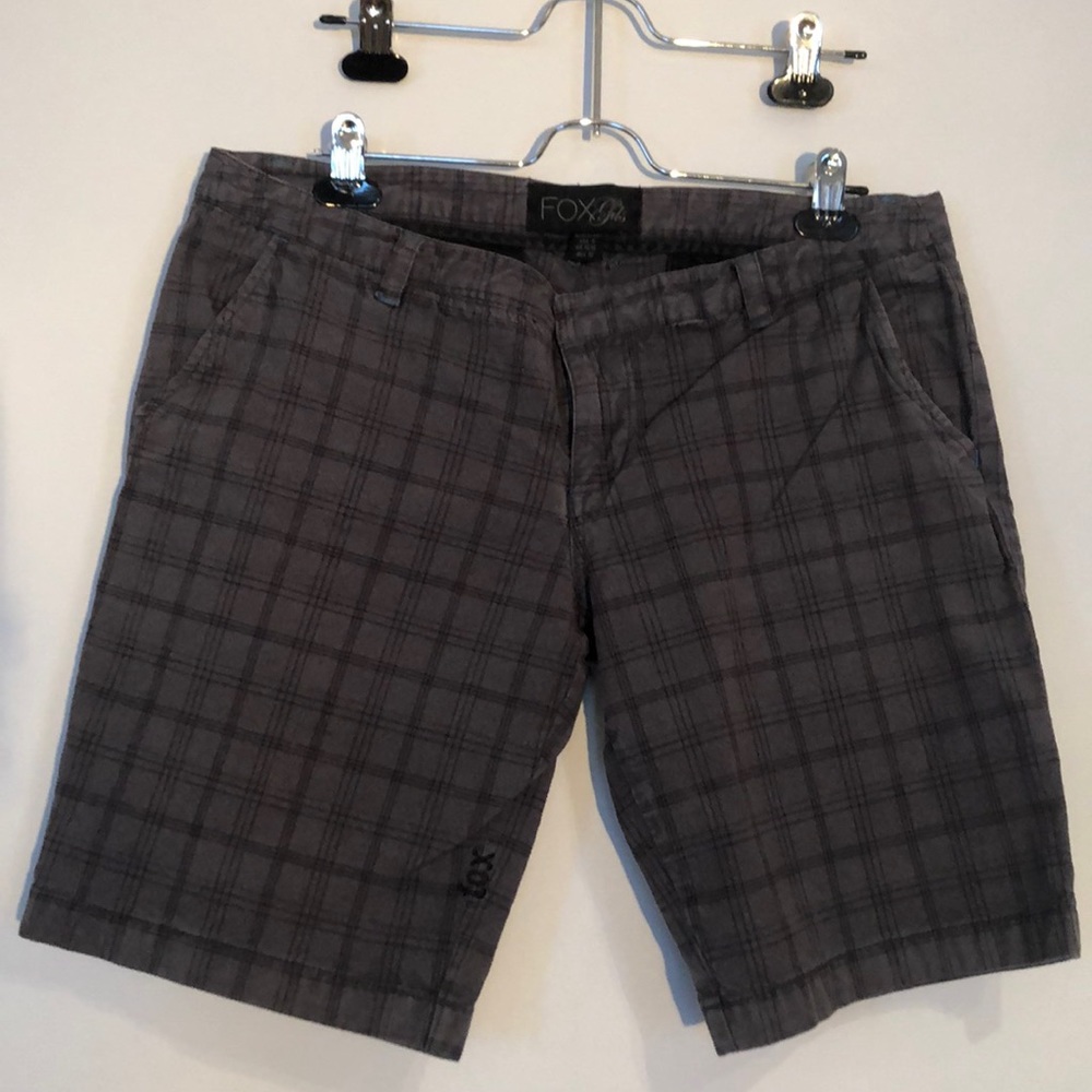 FOX Girls, juniors size 11 Bermuda plaid shorts